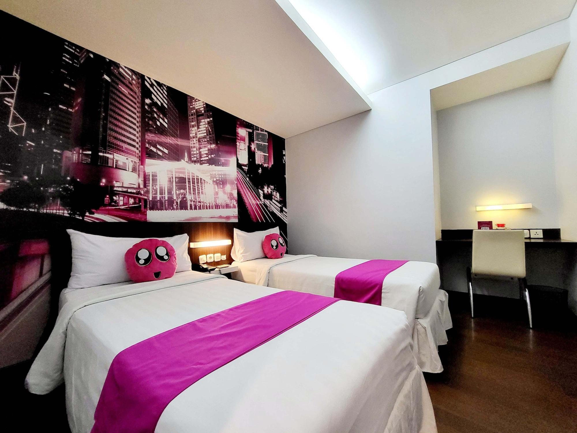 Favehotel Mex Tunjungan Surabaya Exterior photo