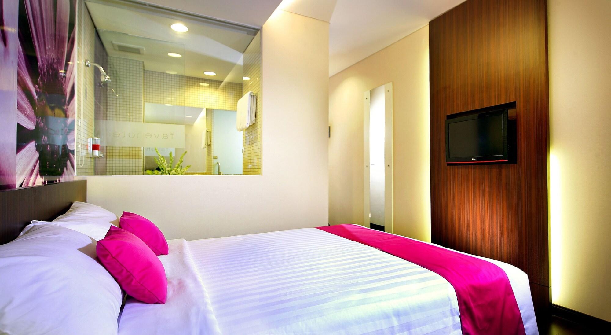 Favehotel Mex Tunjungan Surabaya Exterior photo