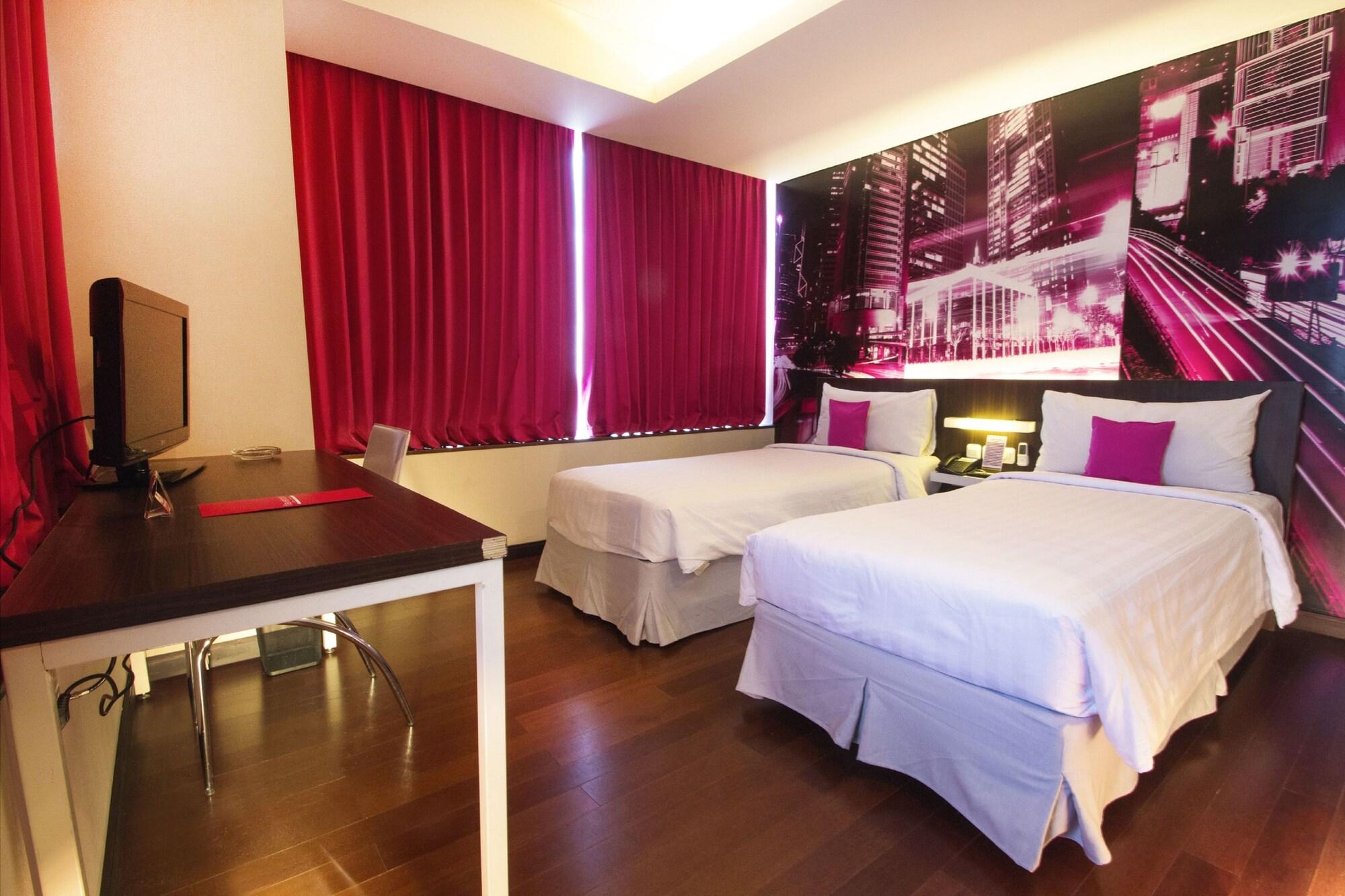 Favehotel Mex Tunjungan Surabaya Exterior photo